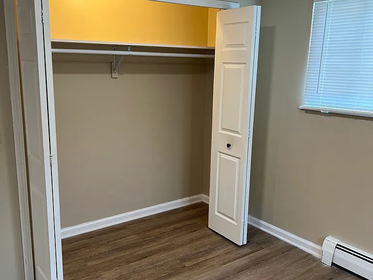 819 Case Ave — Photo 11