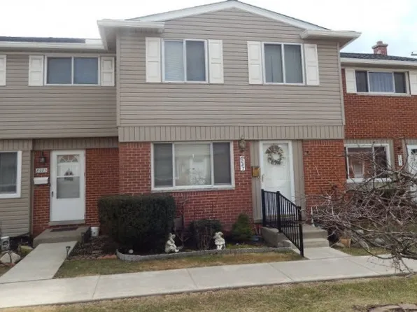 8087 Bristol St #182, Westland, MI 48185