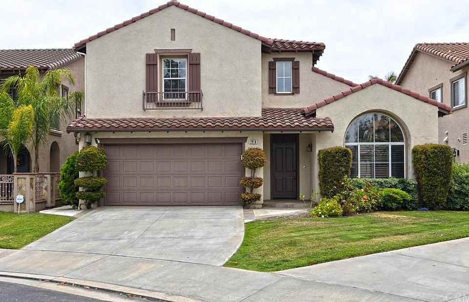 1st image of 2910 Sleeper Ave