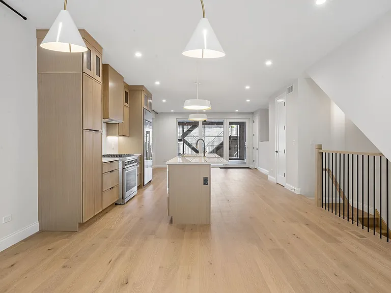 3739 N Clifton Ave #1 — Photo 14