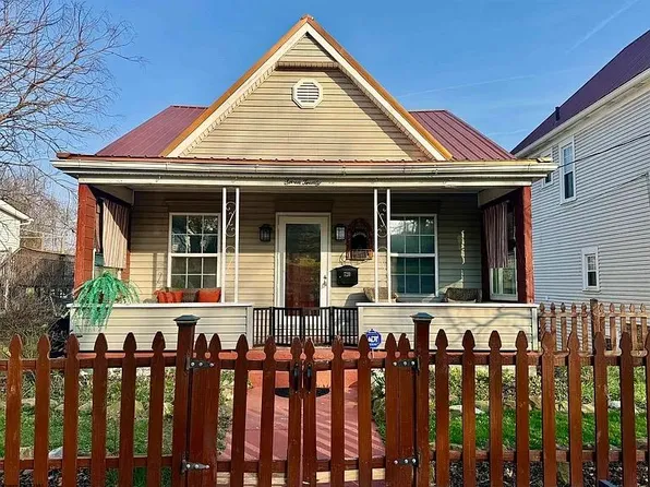 720 Gaston Ave, Other, WV 25313