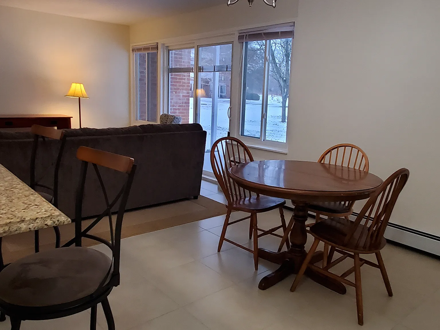 1 bed, 825 sqft, $1,835 — Photo 3