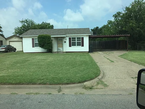 3314 Buchanan St Photo 1