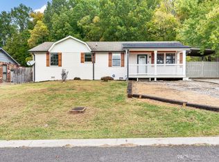 638 Putnam Dr, Nashville, TN 37218