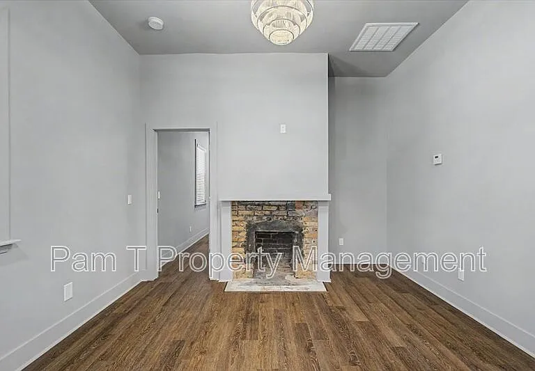 638 E 37th St #D — Photo 9