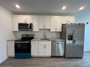917 N 43rd St #3C, Philadelphia, PA 19104