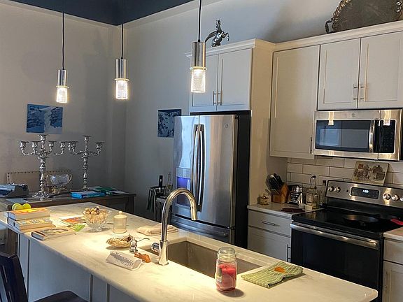 2nd image of 480 Skain St #203