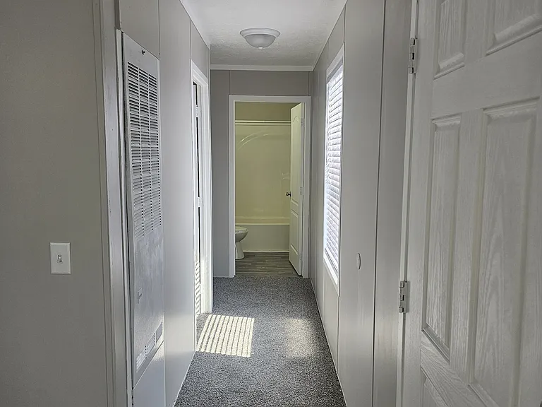 682 Walnut St — Photo 8