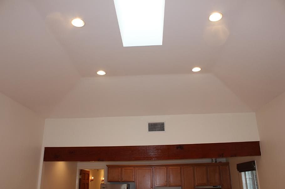 1st image of 612 Brooks Ave