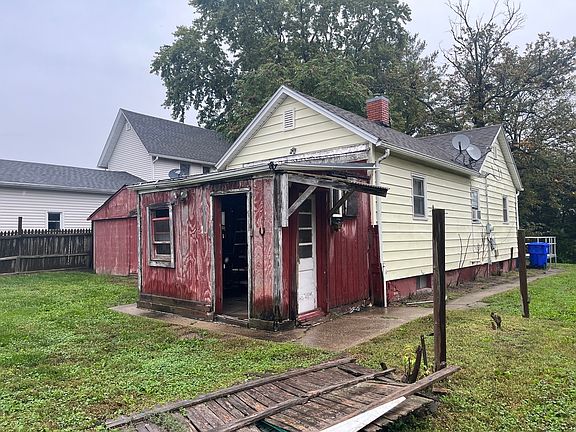 3rd image of 815 N Grace Ave