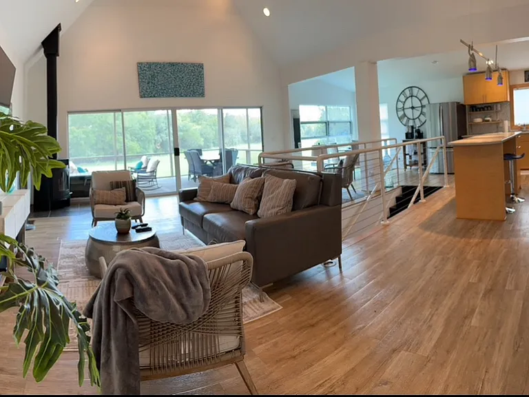 589 Pecan St — Photo 6