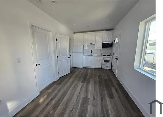 4019 1/2 Hooper Ave — Photo 5