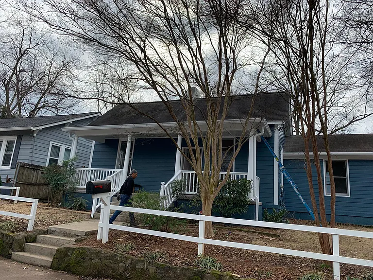 1281 Oak Grove Ave — Photo 1