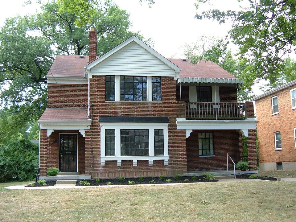 1729 Greenview Place