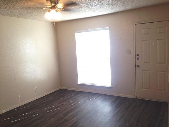 5th image of 1710 Ledgewood Dr #A