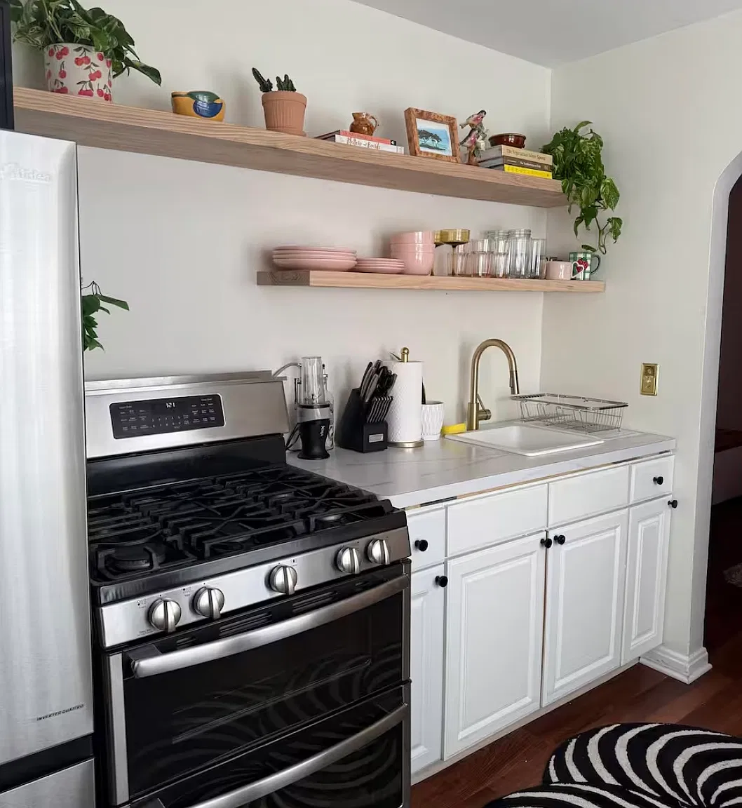 2 bed, 750 sqft, $1,800 — Photo 2