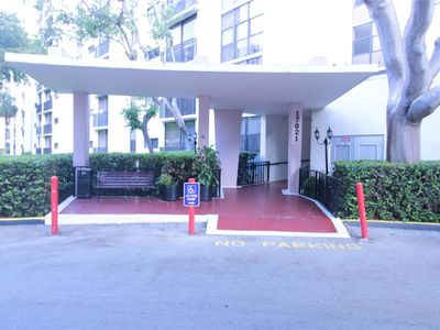 17021 N Bay Rd #609, Sunny Isles Beach, FL, 33160