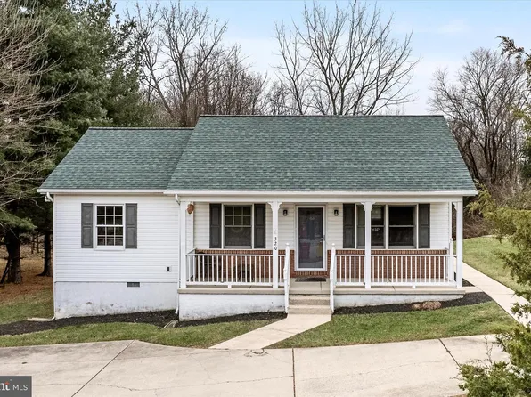 320 Beauregard Blvd, Charles Town, WV 25414