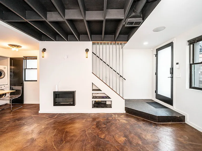 811 T St NW — Photo 46