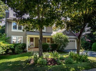 5605 Limpkin Ct, Fairfax, VA 22032