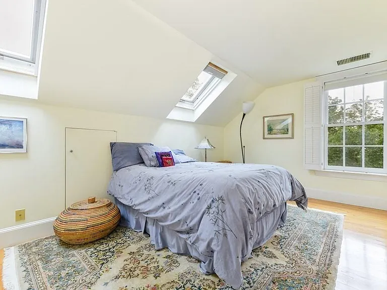 14 Ash St — Photo 12