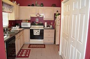 3rd image of 25 Oak Leaf Cir