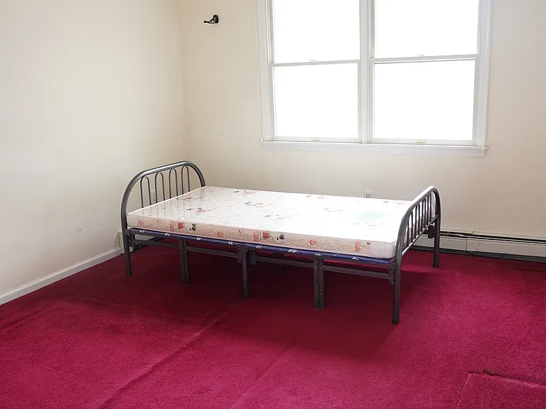 111 Fulton Ave — Photo 14