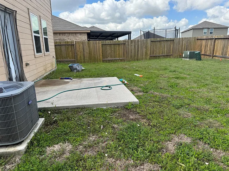 7943 SE Vacek Meadows Loop — Photo 4