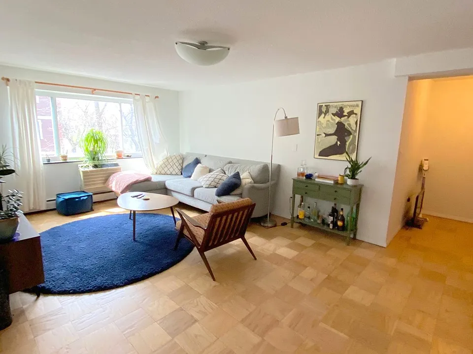 287 Harvard St #33