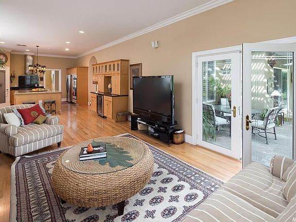 4th image of 9908 Portofino Oak Ln