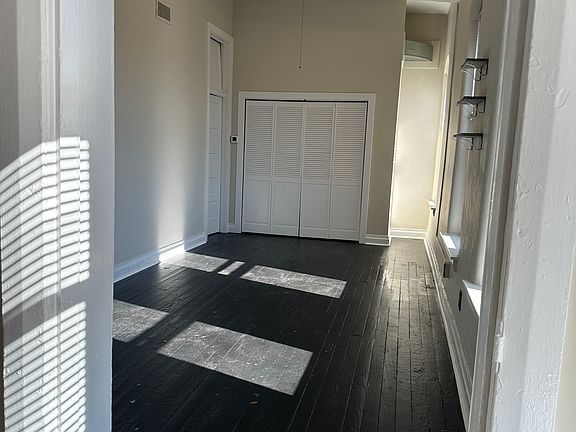 2nd image of 132 E Philadelphia Ave #9