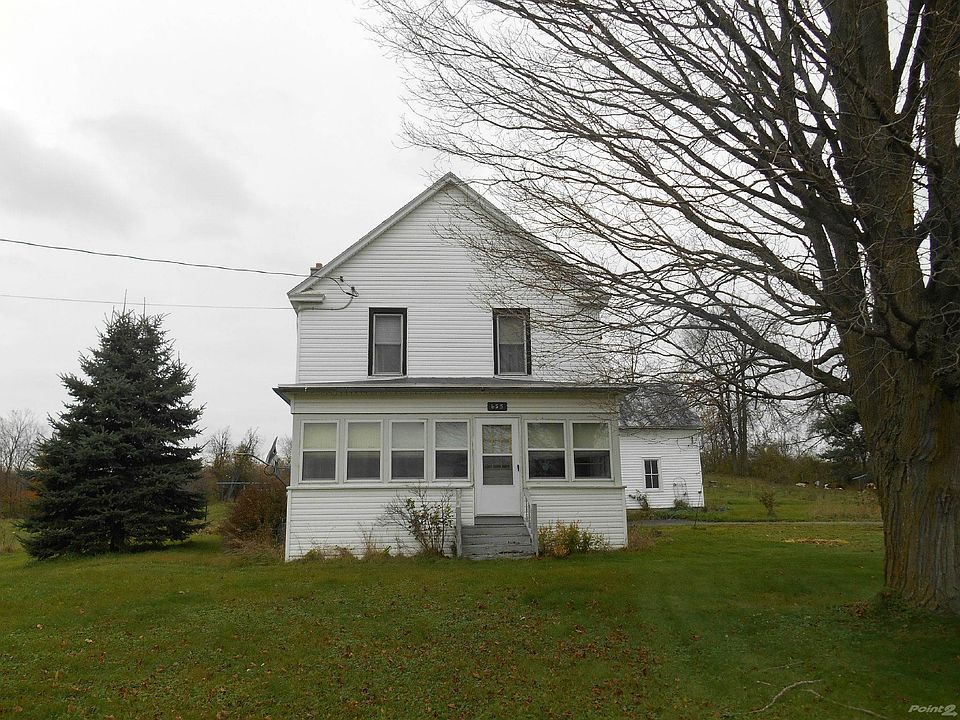 Front of houseBango 024