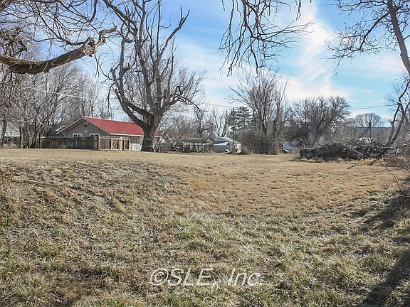 Myrtle St. looking east