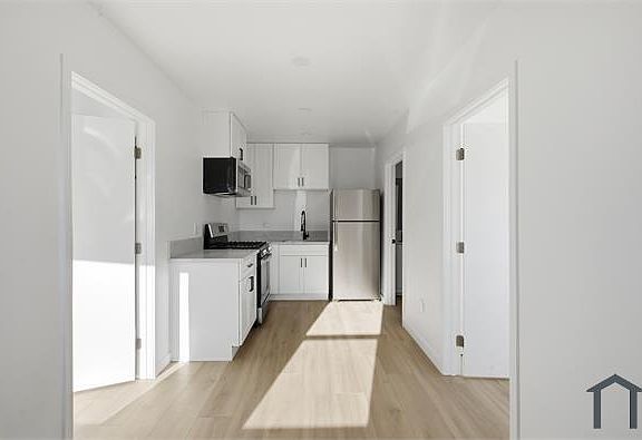 2nd image of 1805 W 80th St #J