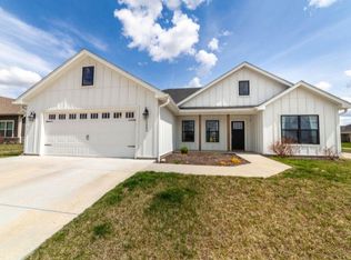 2402 Lawton Dr, Columbia, MO 65202