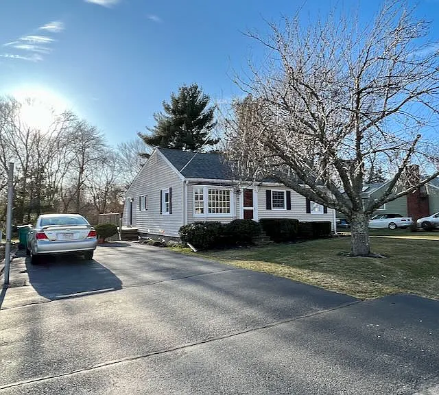 30 Seven Mile River Dr — Photo 3