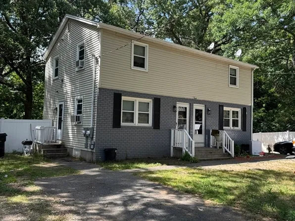 524 Goodwin St, Springfield, MA 01151