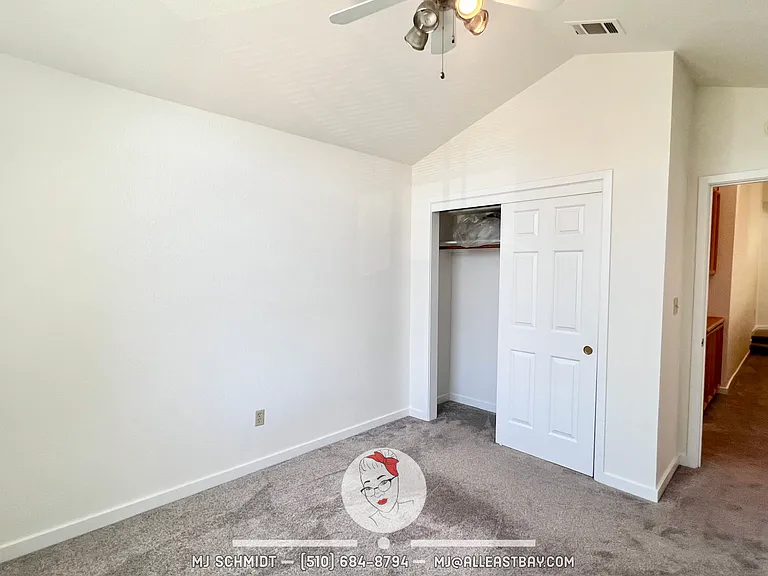 303 Sutton Cir — Photo 16