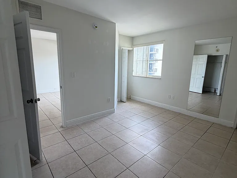 2532 SW 19th Ave #309 — Photo 21