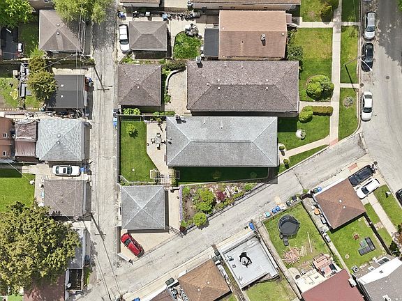 4th image of 4433 N Neenah Ave