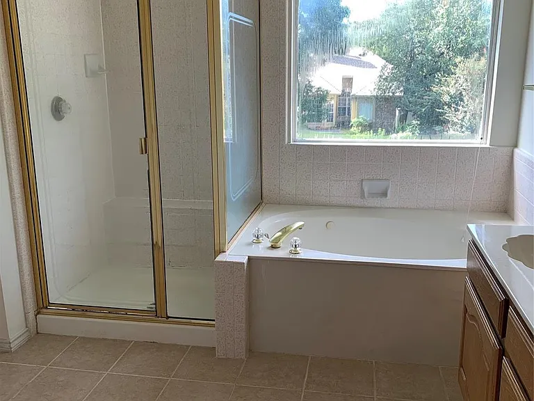 2212 Chasefield Dr — Photo 13