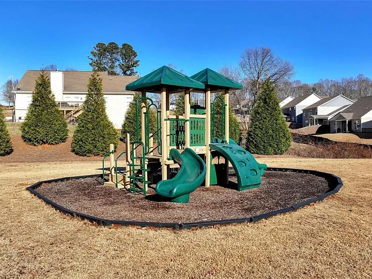 6968 Manchester Dr — Photo 14