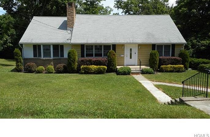 1st image of 60 Canterbury Ave