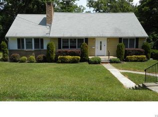 60 Canterbury Ave, Cornwall, NY 12518