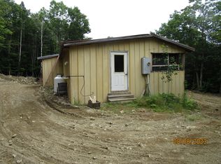 29 Five Coffin Rd, New Vineyard, ME 04956