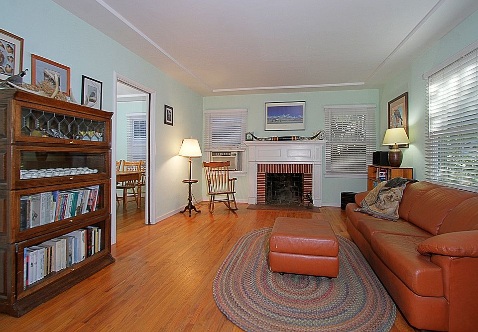 1st image of 3319 Fair Oaks Ave
