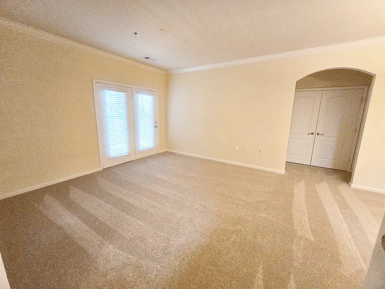 Clairmont at Farmgate — Photo 43