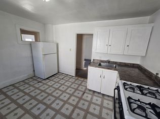 1424 1/2 Grant Ave, Waterloo, IA 50702