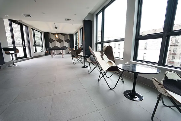 Rented by Manhattan Management LLC | media 14