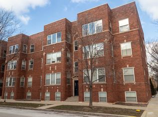 3104 W Belle Plaine Ave #3, Chicago, IL 60618